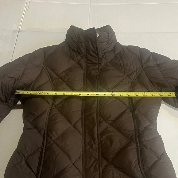 Eddie Bauer Brown goose down Quilted Puffer Jacket w zipper & pockets buttons - Picture 3 of 16